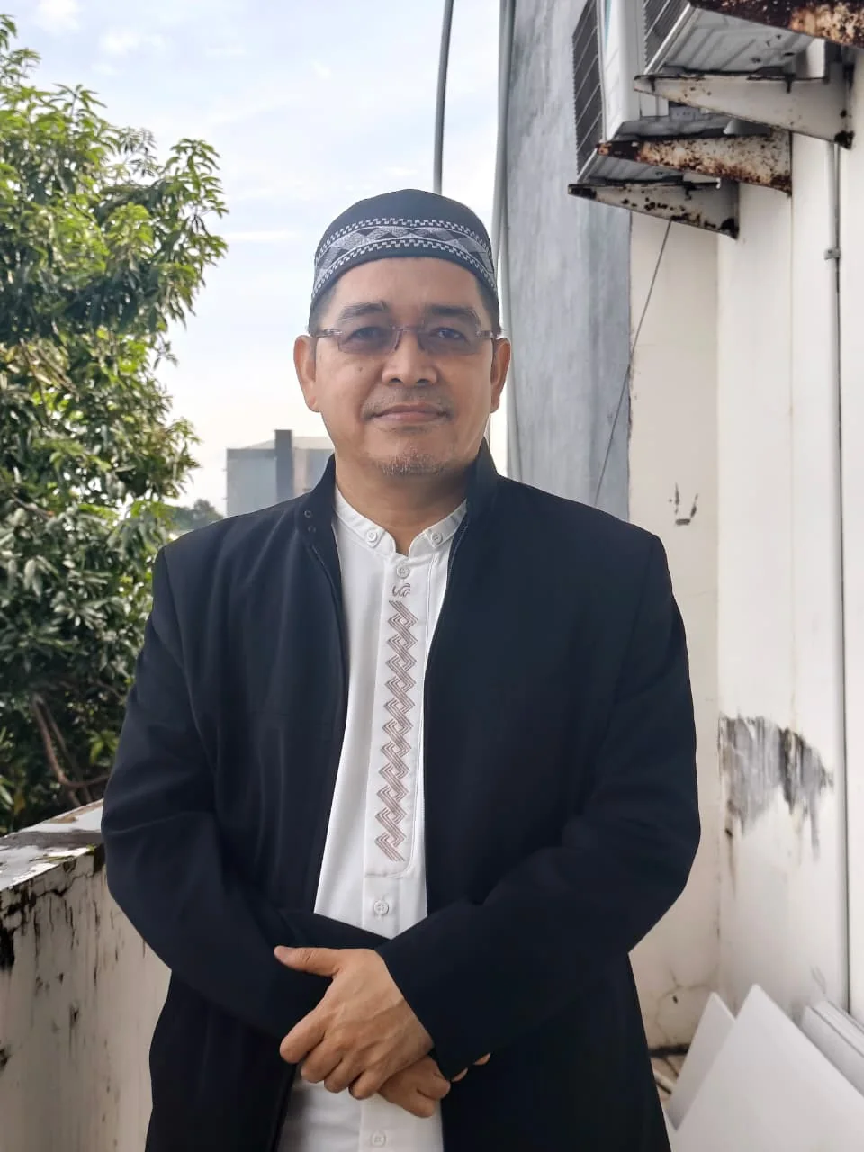 Ust. Heri Ramadinsyah